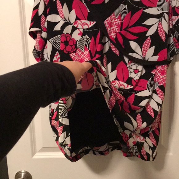 Plus-size 3X short-sleeve top - Picture 2 of 2